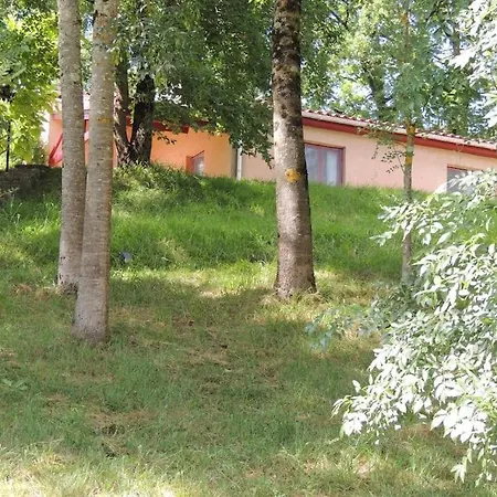 Gite 8 Personnes Avec Piscine