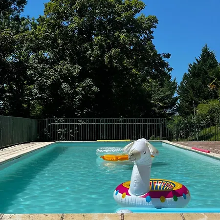 Gite 8 Personnes Avec Piscine 펜션 Agnac